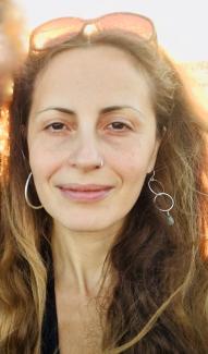 Laura Sarnelli headshot